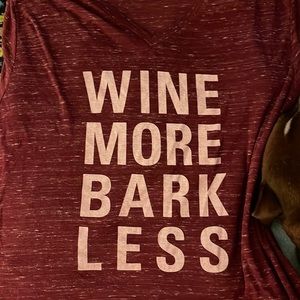 2xl tee v neck tee (dog not included).